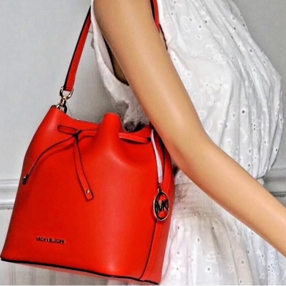 MICHAEL KORS EDEN Medium Bucket Shoulder Bag In MANDARIN - Picture 2 of 7